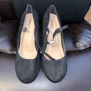 Women’s size 11 torrid brand wedges
